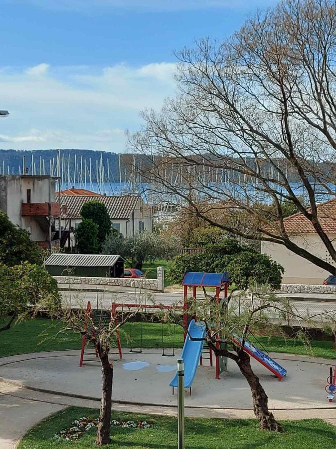 Cosy Family Apartment Marina Kastela Near Airport Εξωτερικό φωτογραφία